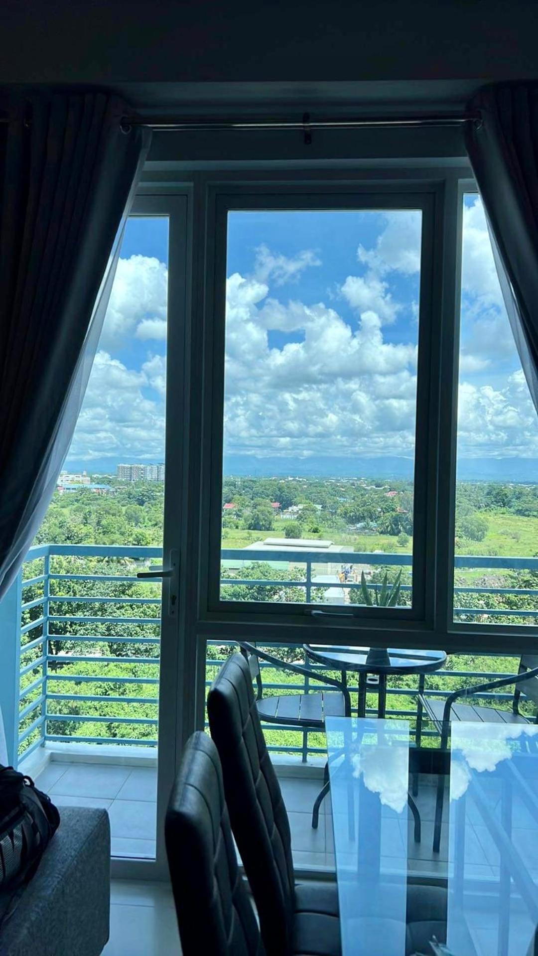 Deluxe Condo 2 Bedroom, 7Th Floor Room Bc In One Madison Tower 3, Megaworld Boulevard, Mandurriao Iloilo City, Philippines Ngoại thất bức ảnh